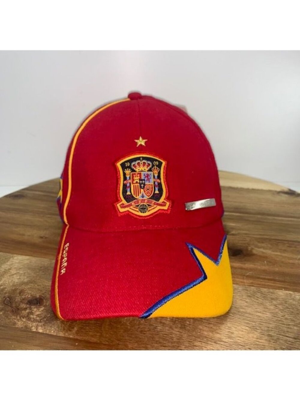 New Spain Espana 2010 World Cup Hat Soccer Adjustable Campeones Del Mundo NWT